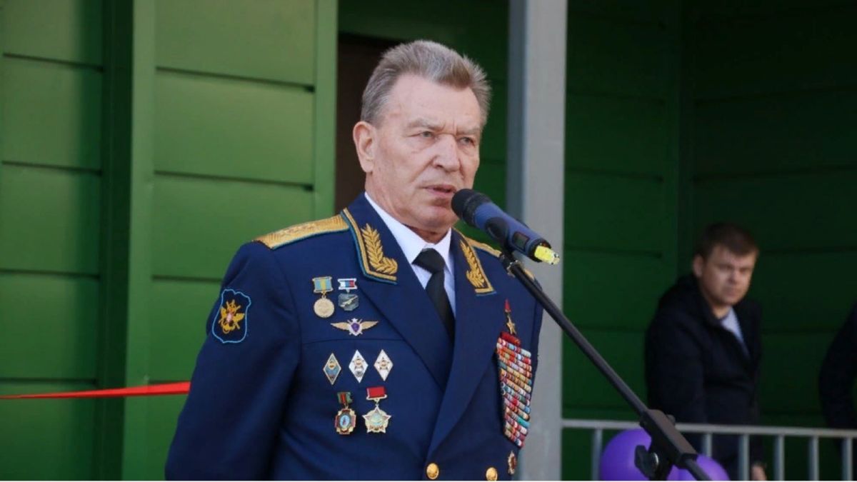 Генерал-полковник и Герой СССР Николай Антошкин умер после заражения COVID-19