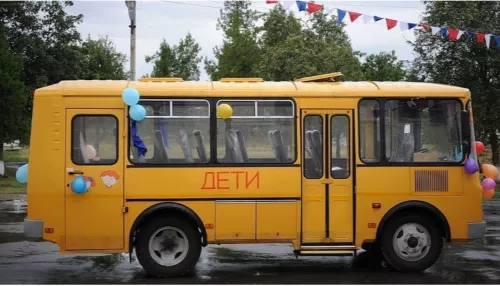Школьники двух алтайских сел ушли на дистант из-за ковида у водителя автобуса