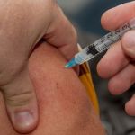 Успей забить время: как записывают на вакцинацию от ковида в Алтайском крае