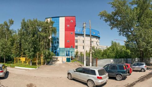 Самый уродливый дом в Барнауле ушел с молотка