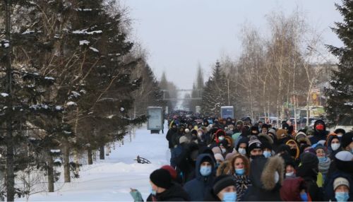 Полиция назвала число участников акции в поддержку Навального в Барнауле