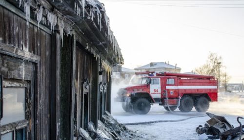 Два человека погибли на пожаре в частном доме Камня-на-Оби