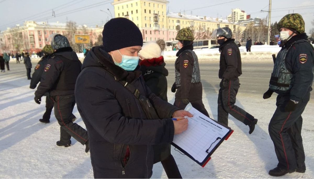 Вопросы митингов и собраний. Собрание митинг демонстрация шествие пикетирование это. Митинг пикет демонстрация собрание шествие таблица. Запрещение митингов. Митинг Навального в Барнауле.