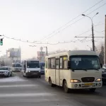 В Барнауле жители новостроек пожаловались, что подолгу ждут автобус в мороз