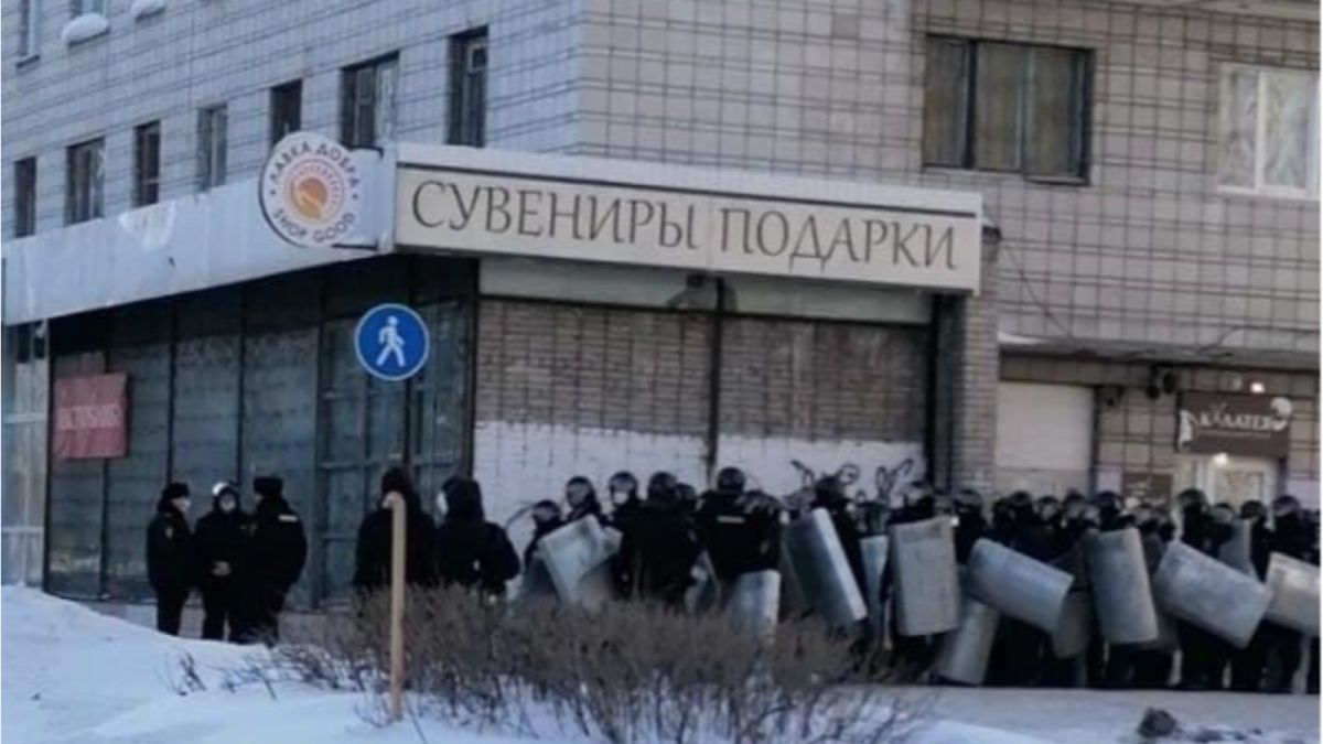 "Тихий" митинг в Барнауле собрал в разы меньше участников