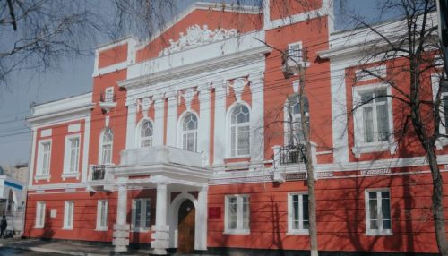 Экс-губернатор, экс-мэр: кто вошел в совет старейшин при главе Барнаула