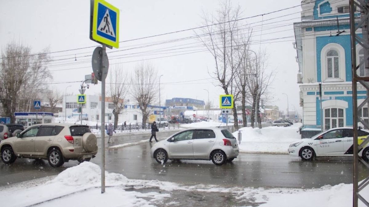Барнаульских водителей предупреждают об опасности на дорогах из-за непогоды