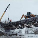 Успеть до паводка: как проходит ремонт моста в Заринске