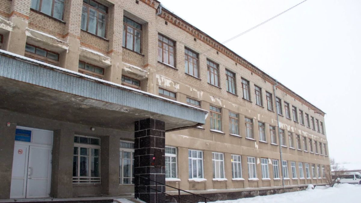 В российских школах отменяют занятия из-за сообщений о минировании