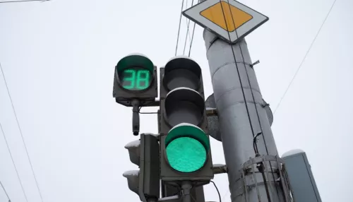 Барнаульцы просят установить светофор на опасном перекрестке на Матросова