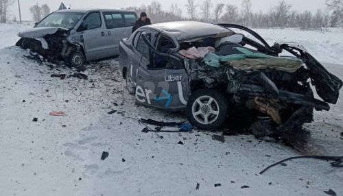 ГИБДД сообщила подробности смертельного ДТП с такси на алтайской трассе