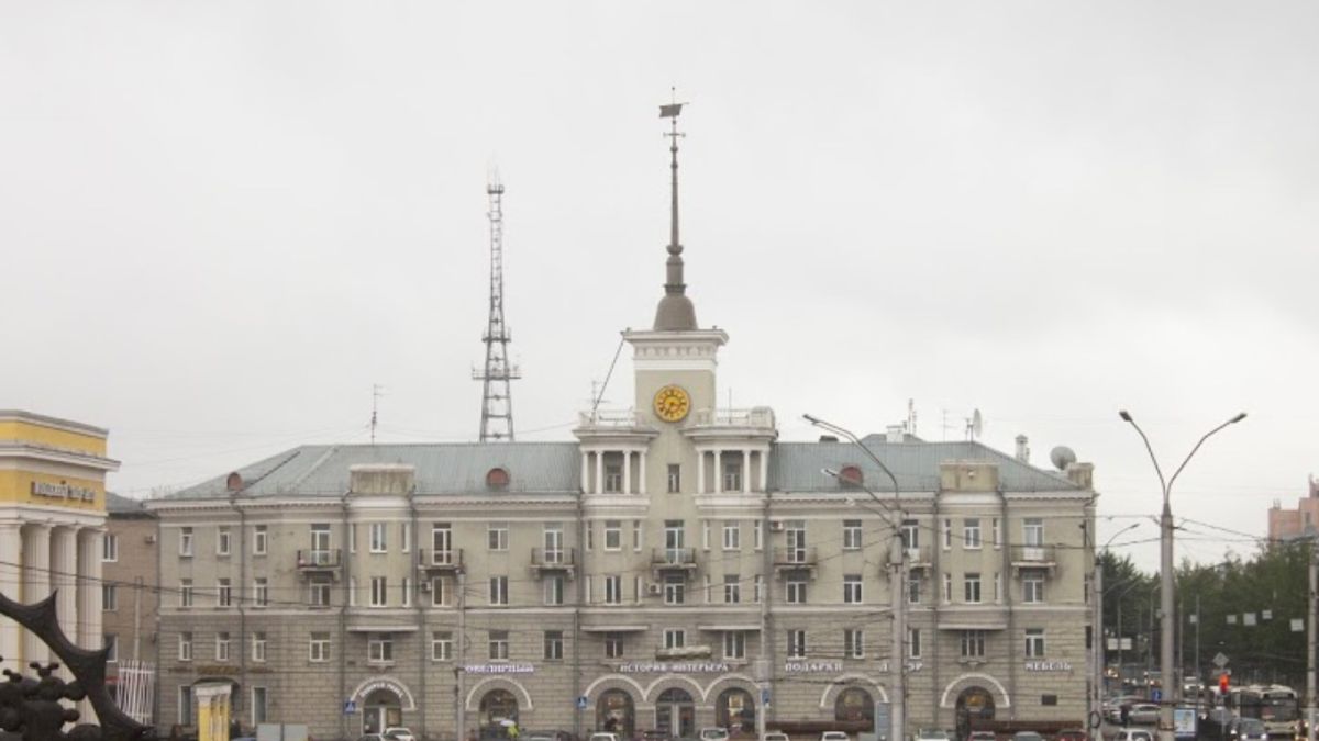 Мэрия Барнаула готова потратить полмиллиона рублей на ремонт городских часов