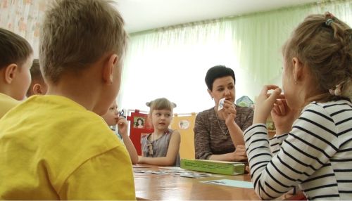 Алтайских малышей уже в детсадах учат грамотно распоряжаться деньгами