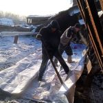 В Барнауле начался демонтаж крыши после обрушения в доме на Потоке