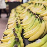 В российских магазинах цены на бананы установили рекорд