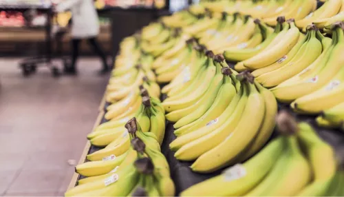 В российских магазинах цены на бананы установили рекорд