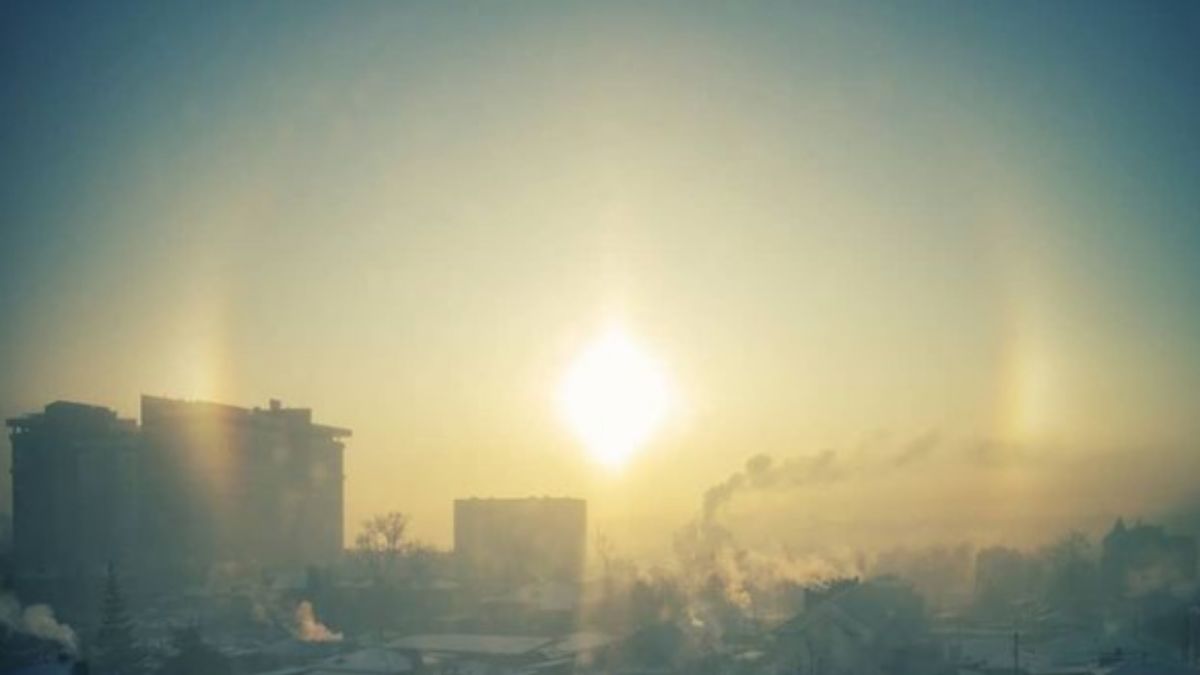 Солнечное гало засияло в морозном небе над Барнаулом