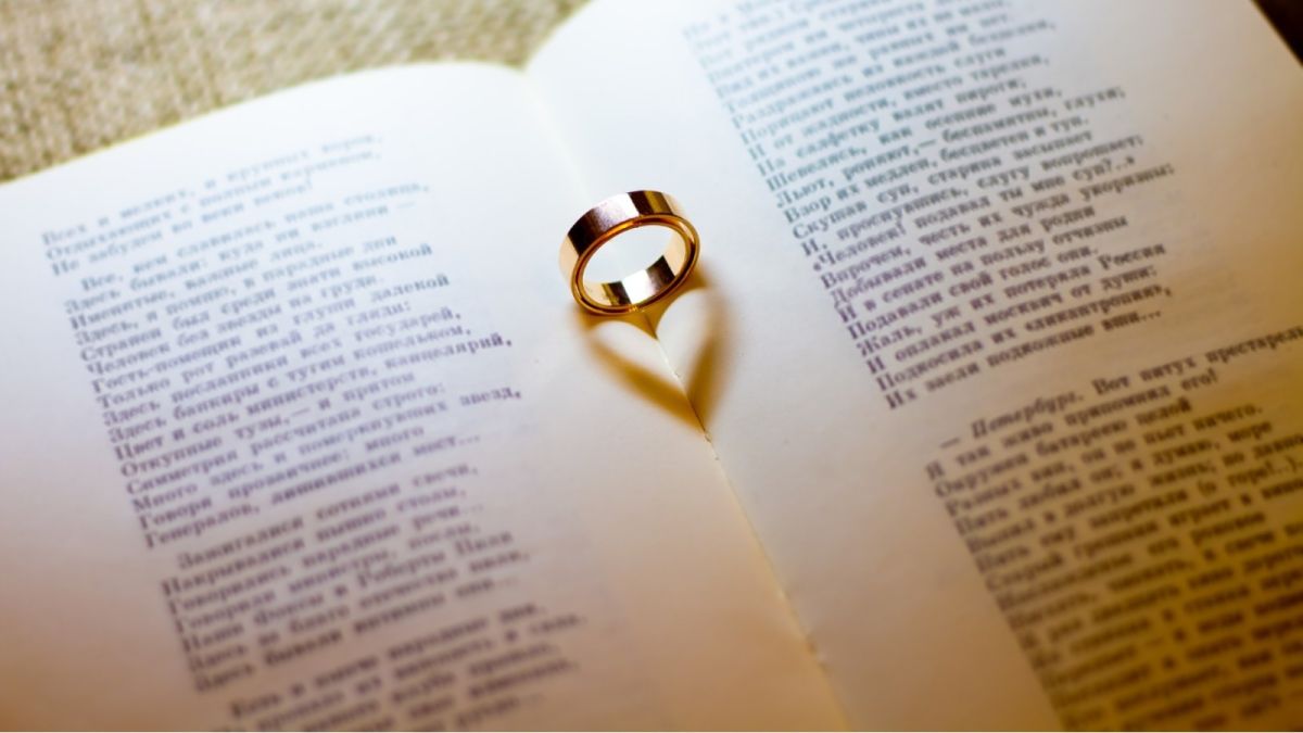 Романтика в каждом слове: как поздравить с Днем всех влюбленных в стихах