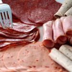 В России могут взлететь цены на колбасу и мясопродукцию