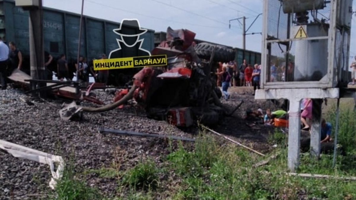 Глава алтайского МЧС прокомментировал ДТП с пожарной машиной и поездом