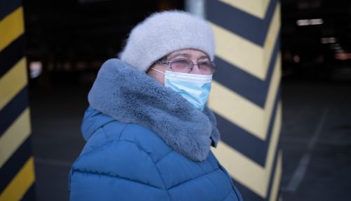 Алтайские власти разъяснили, почему не снимают ковидные ограничения