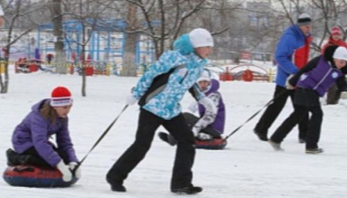 Барнаульцев приглашают побегать в мешках за яблочный гаджет и гироскутер