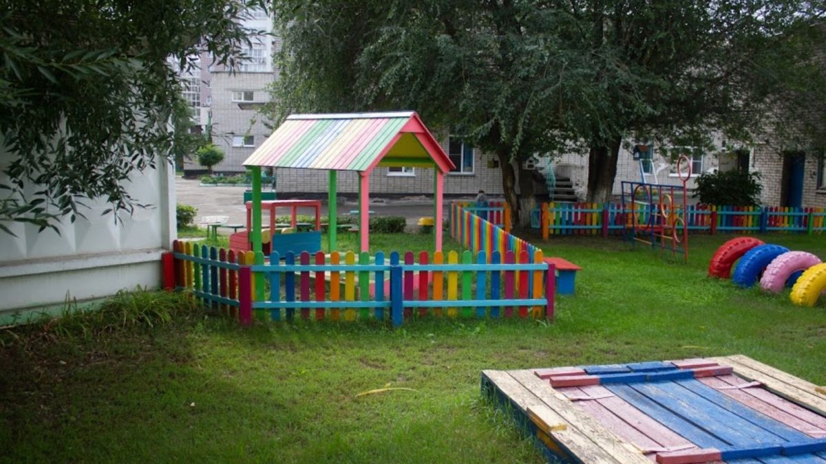 Алтайские власти обещают полностью избавиться от очередей в детсадах