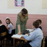 Костенко заявил, что средняя зарплата педагогов достигла 31 тыс. рублей