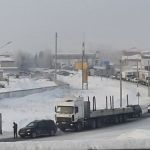 Огромная пробка собралась под Барнаулом из-за перекрытия трассы