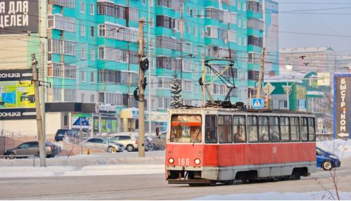 В Бийске не смогли восстановить движение трамваев, нарушенное непогодой