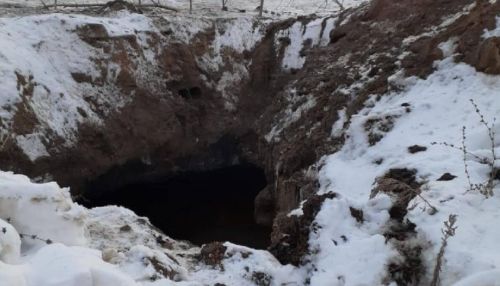 Жители алтайского поселка выживают без воды из-за коммунальной аварии