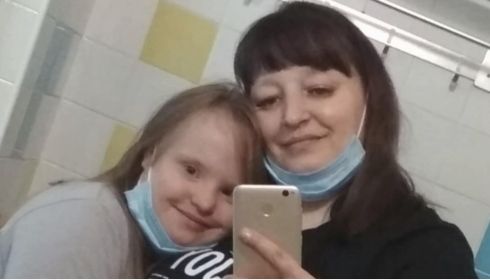 Мать девочки-инвалида чуть не лишили родительских прав в борьбе за лекарство