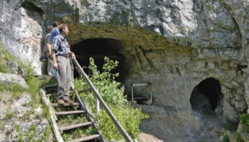 В грунте Денисовой пещеры обнаружили ДНК древнего человека