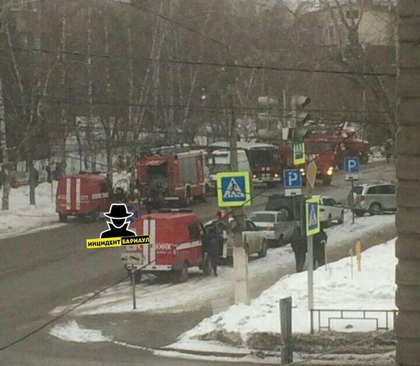  Фото:Барнаул22; Инцидент Барнаул