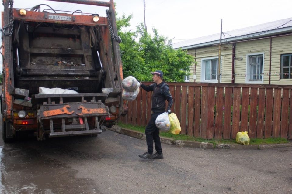 Не надо грязи. Сазанлей Балаково мусор. Вывоз мусора с частного сектора. Бестарный вывоз мусора. Способы вывозки мусора.