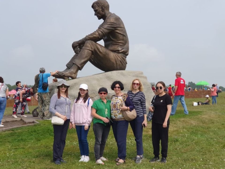 для чего наши соотечественники