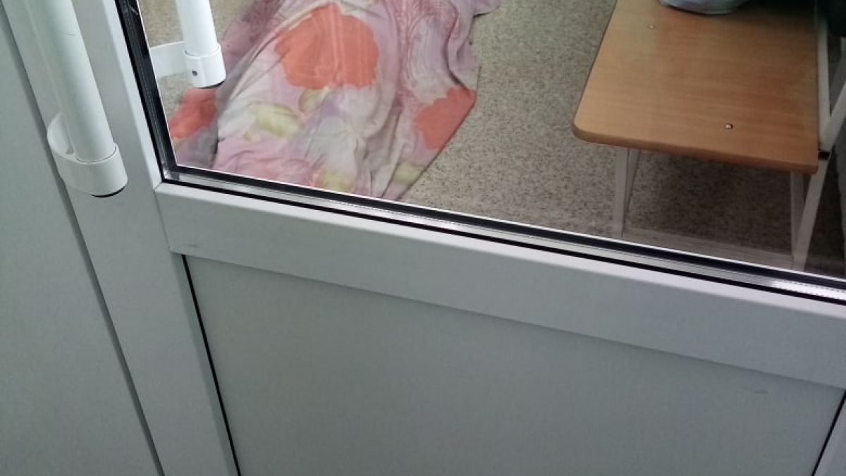 Мужчина умер в очереди в наркологическом диспансере Бийска