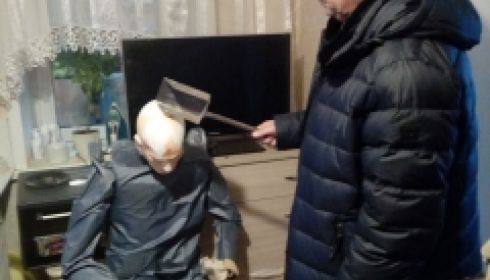 16 ударов топором: на Алтае раскрыли глухарь с авторитетом из лихих 90-х
