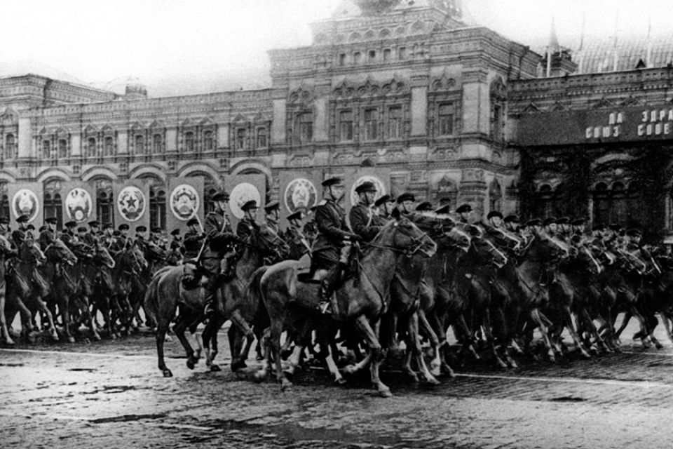 Триумф народа: как прошел первый Парад в честь победы в Великой Отечественной