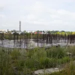 Скандально известный 15-этажный недострой в Демидов парке продали за бесценок