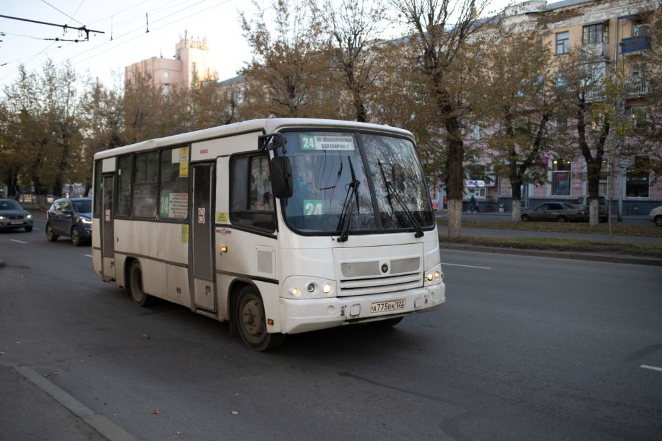 Назад в 90-е. Почему в Барнауле за ценой проезда не растет качество сервиса