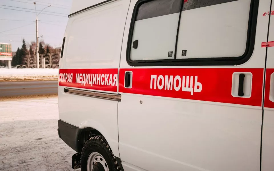 Число пострадавших при падении обломков БПЛА на дом в Беслане достигло трех человек