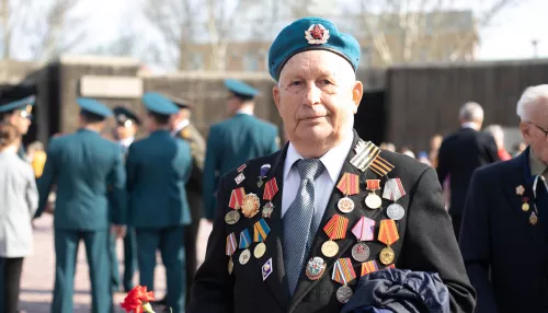Трогательные поздравления с Днем Героев Отечества  в стихах, прозе и смс