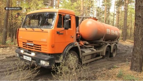 Нелегалы заливают жидкими нечистотами леса в окрестностях Барнаула