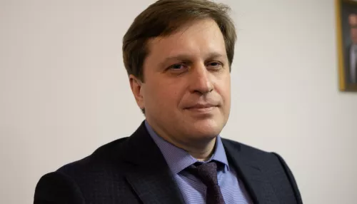 Алтайский министр Дмитрий Попов может уйти на повышение в федеральный Минздрав