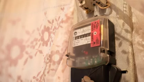 Энергетики объяснили высокие платежи за свет для жителей пригорода Барнаула