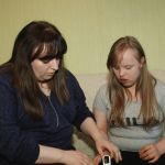 Женщину из Барнаула пытаются лишить родительских прав из-за угрозы здоровью
