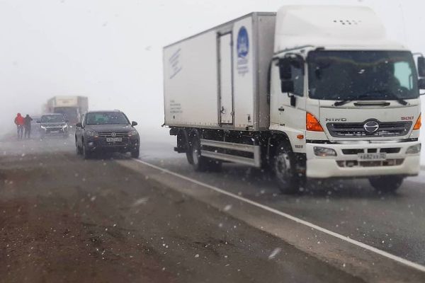 Дорога не прощает ошибок: как выжить на алтайских трассах в аномальную непогоду