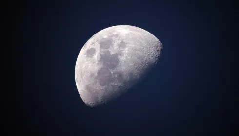 Убывающая луна до 7 августа 2021 заберет все страхи и неуверенность