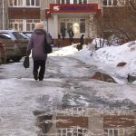 Барнаульцы застревают и тонут во дворах: кто обязан чистить проезды и тротуары